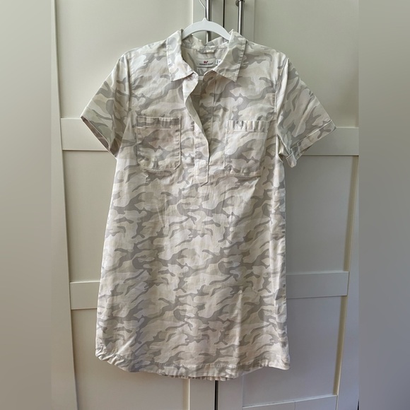 Vineyard Vines Dresses & Skirts - Vineyard Vines Camo Print Short Sleeve Shirt Dress